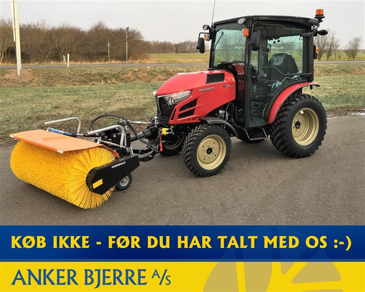 Yanmar YT 235H 4WD inkl. frontlift med PTO og 130 cm GMR fejemaskine