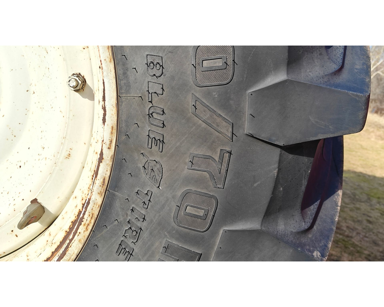 New Holland TM 165