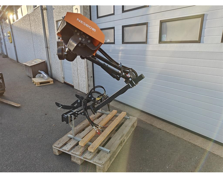 - - - Nesbo kantskærer, hydraulisk