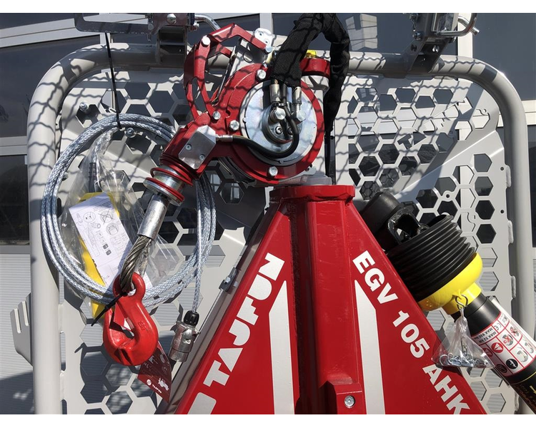 Tajfun EGV 105 AHK  (med bred fod 2,3m )