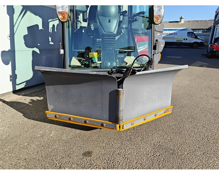 Timan 3330 4WD MEGET PÆN STAND - KOST; V-PLOV, SPREDER