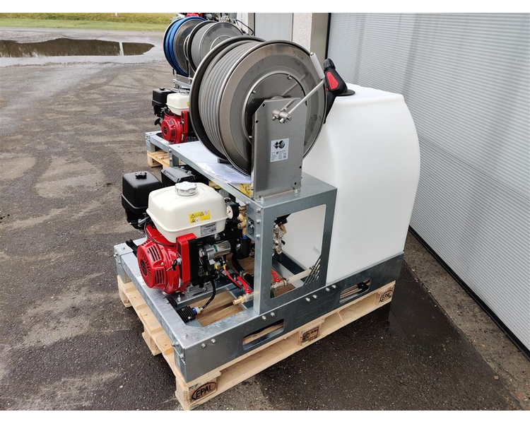 AB Mobil 220/20-300 Honda 13hk el-start 50 meter slange med oprul