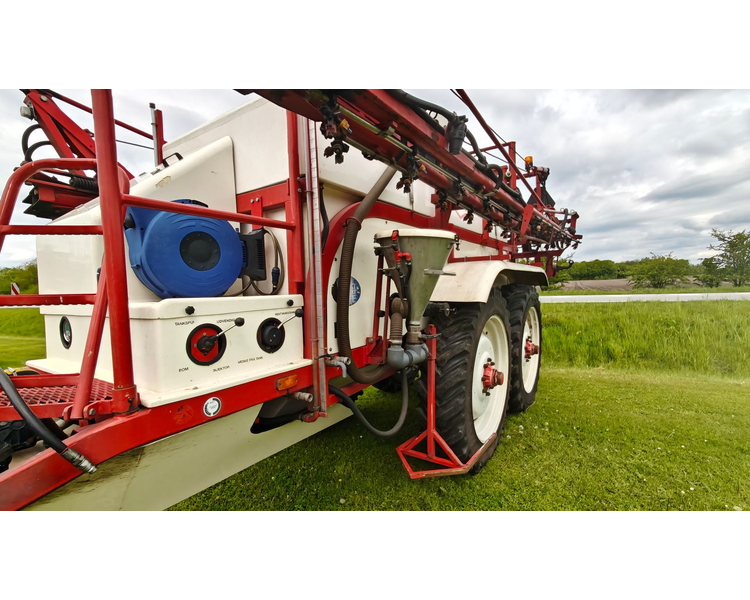 Lindus 7000l/28m