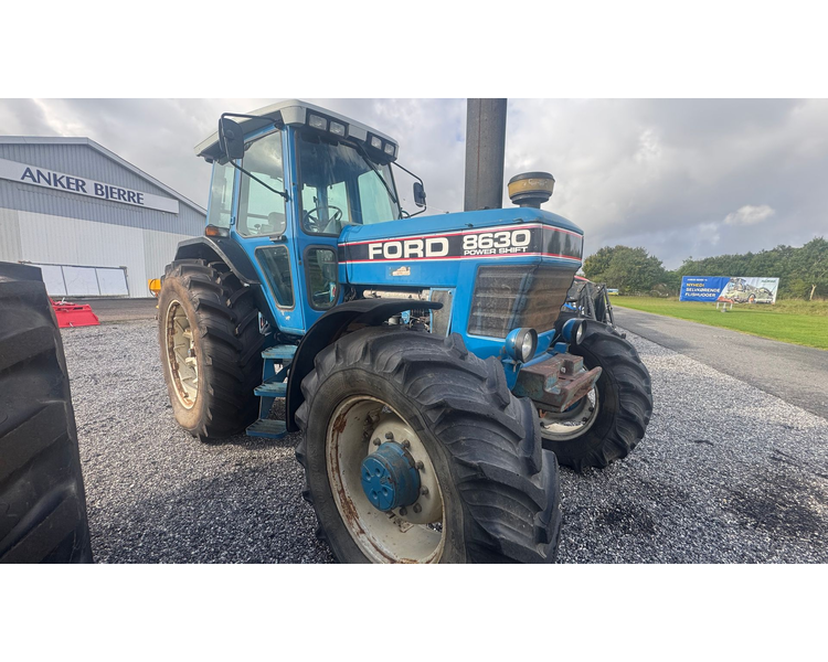 Ford 8630 Powershift