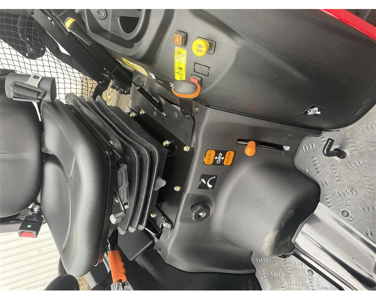 Yanmar SA 424 M/ frontæsser