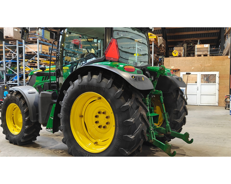 John Deere 6125R AutoQuad