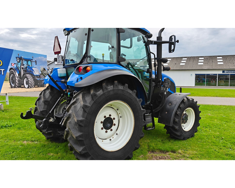 New Holland T4.95 Med frontlæsser