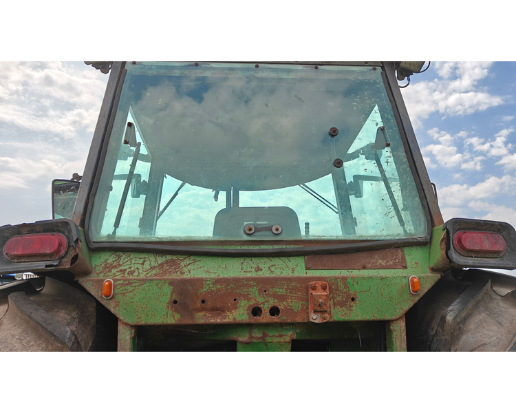 John Deere 4230
