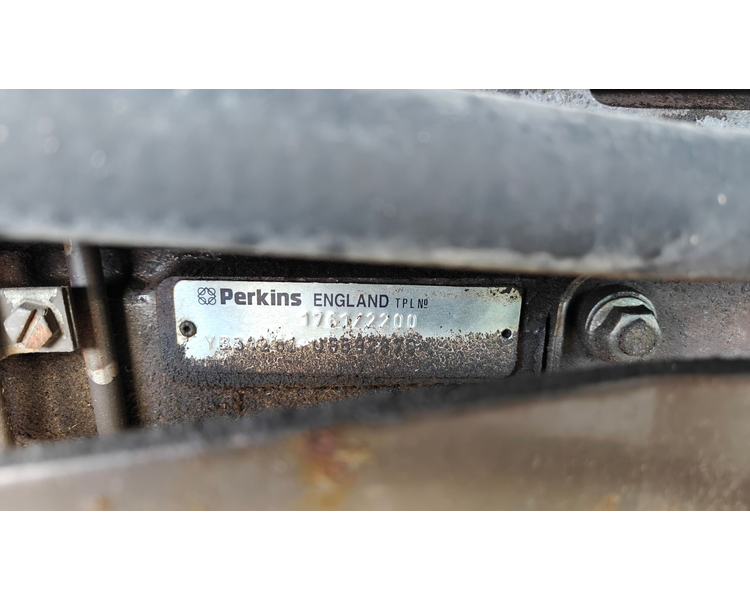 Massey Ferguson 8110