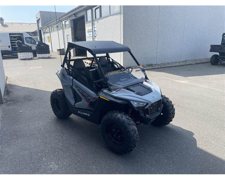 Polaris RZR 200 Inkl. tag og halv forrude.