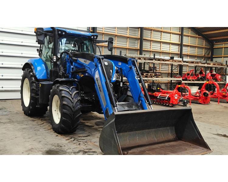 New Holland T7.175 AC !!! På vej ind !!!