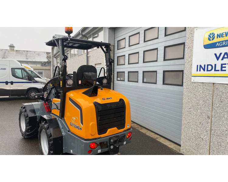 Giant G2700 X-TRA HD PLUS