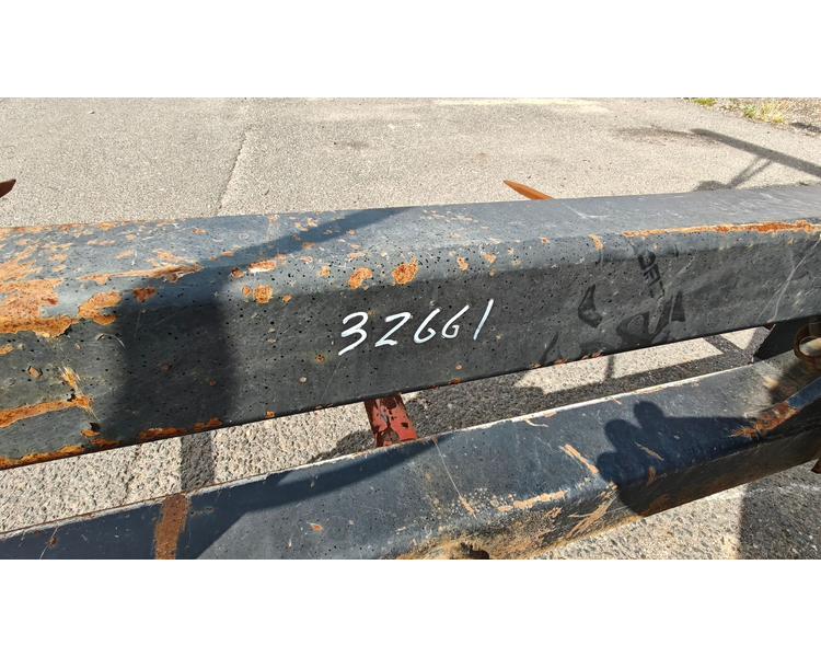 - - - Storballespyd m/EURO beslag Med hydraulisk opklap