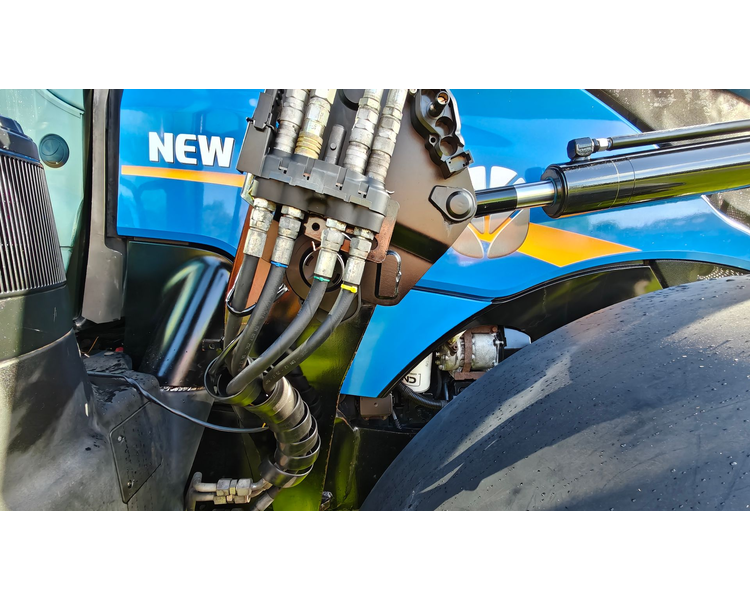 New Holland T7.260 med Quicke Q7M Frontlæsser
