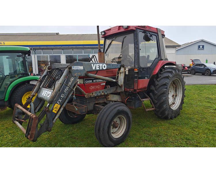 Case IH 795 XL Med vendegear - Frontlæsser og skovl
