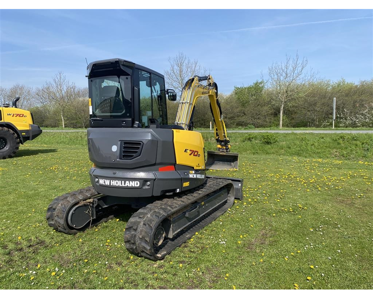 New Holland E70D