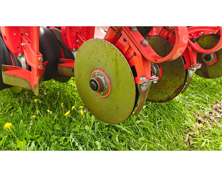 Maschio Gaspardo MANTA ISOTRONIC 12-75 XL inkl. fabriksny fronttank
