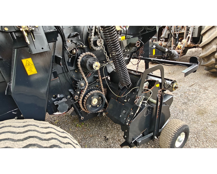 New Holland RB 180  super feed