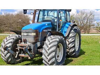 New Holland TM 150