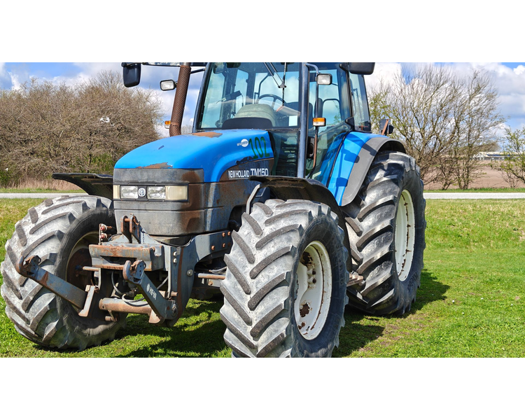 New Holland TM 150