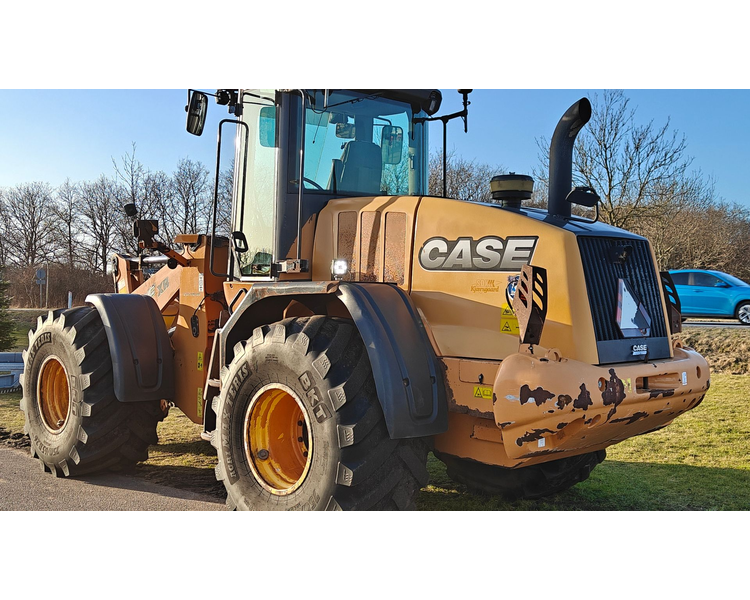 Case 721F