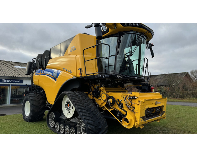 New Holland CR10.90