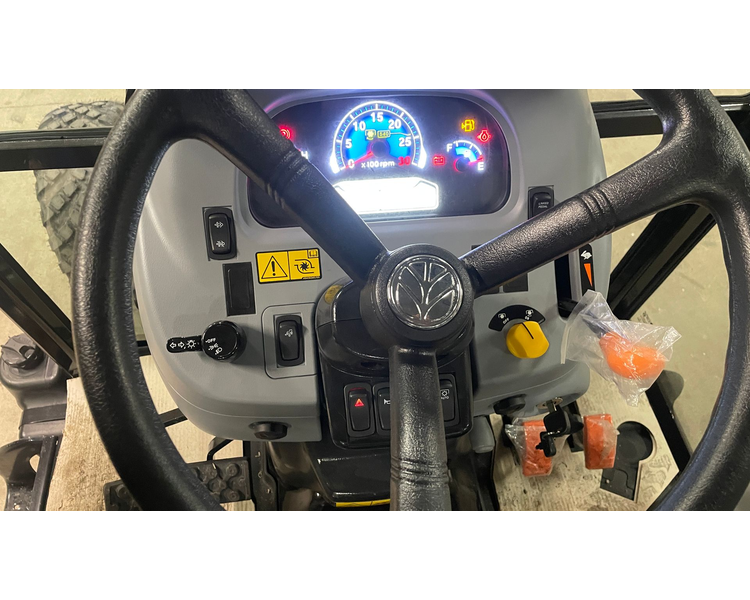 New Holland BOOMER 40 HST Inkl. Vinterpakke