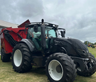 Valtra T214 m. Flisvogn fra Kronos / Alsidig Maskinfabrik