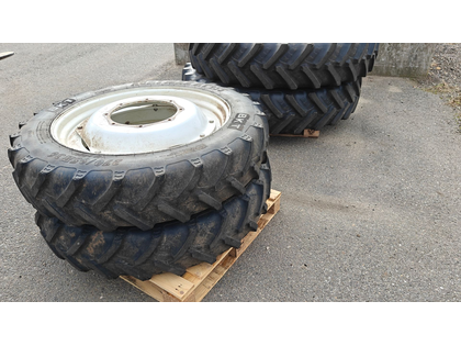 sprøjtehjul 380/90R46 - 270/95R36 XXX New Holland T7.170