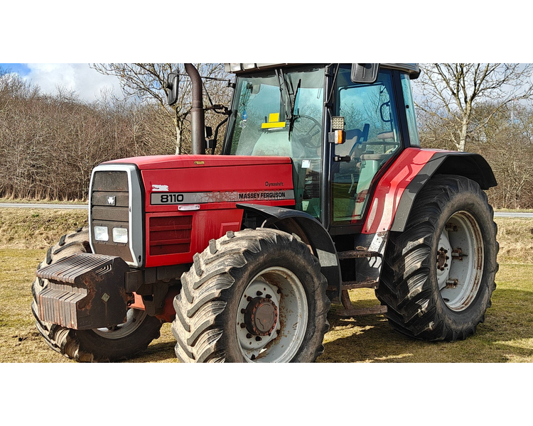Massey Ferguson 8110