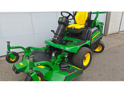John Deere 1550 TerrainCut