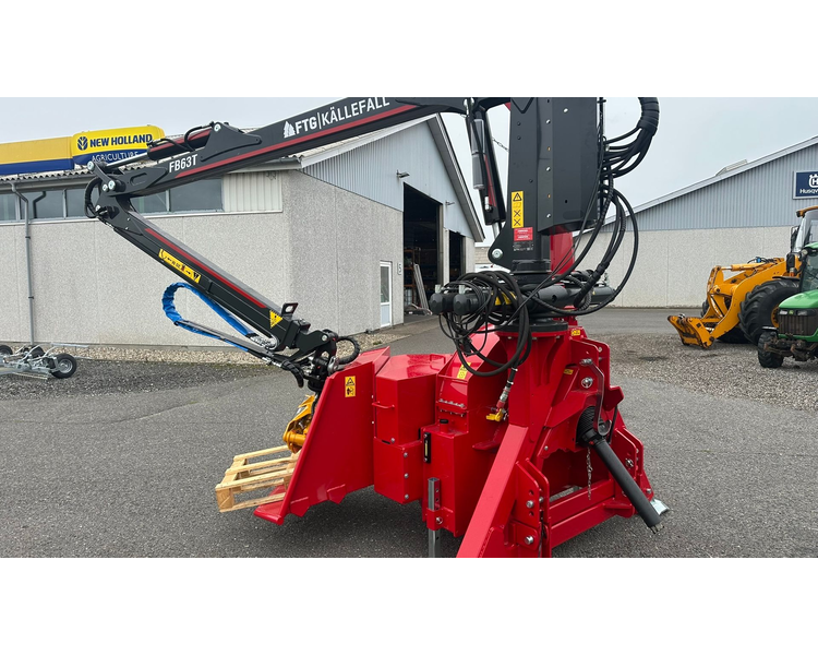 TP 270 PTO K med FTG 6,3m kran med fjernbetjent joystick.