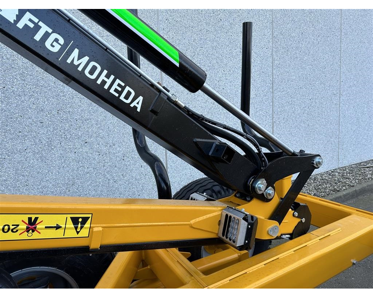 FTG-Moheda M101 med M41T kran