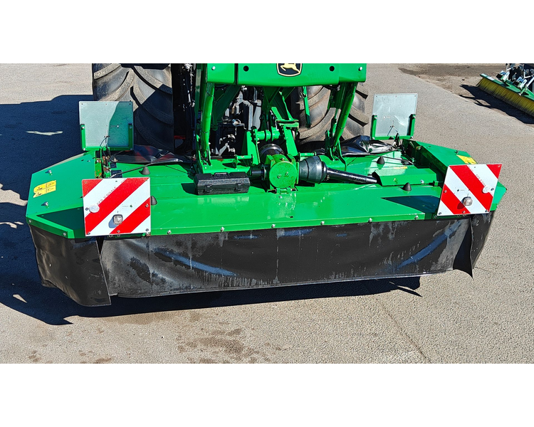 John Deere 131 frontskårlægger