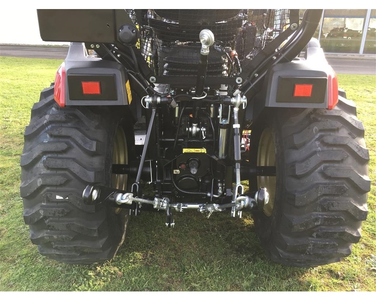 Yanmar SA 424 Med 60" klipper og frontlæsser