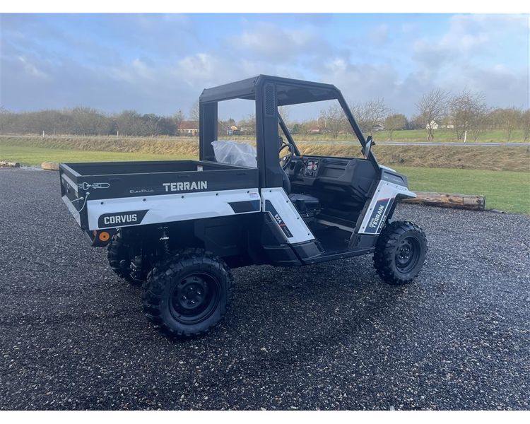 Corvus Terrain EX4 EL UTV EPS Base - traktor