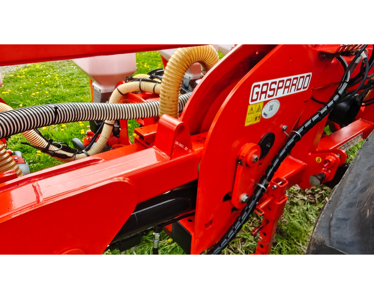 Maschio Gaspardo MANTA ISOTRONIC 12-75 XL inkl. fabriksny fronttank