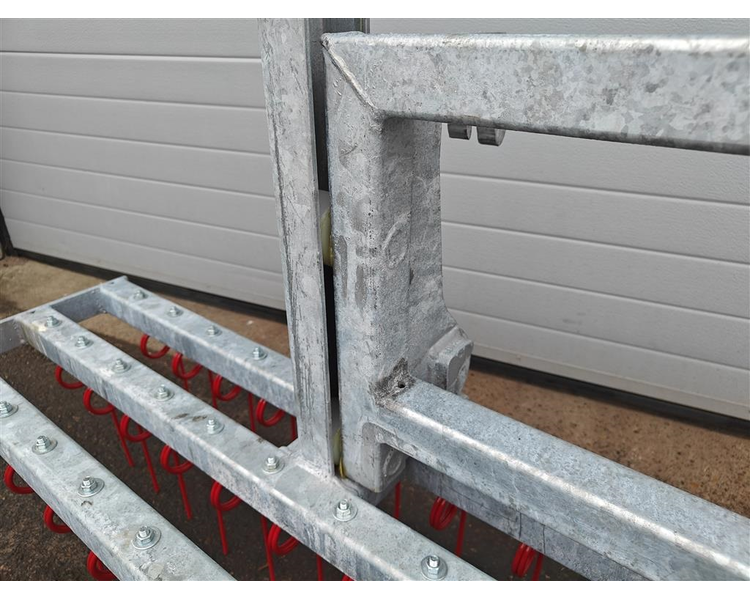 Schäffer Gårdrive Anker Bjerre Riven 4-rækket, 200cm, flydeophæng