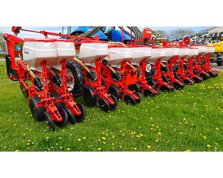 Maschio Gaspardo MANTA ISOTRONIC 12-75 XL inkl. fabriksny fronttank
