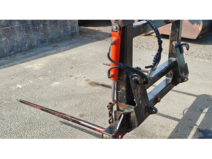 - - - Storballespyd m/EURO beslag Med hydraulisk opklap