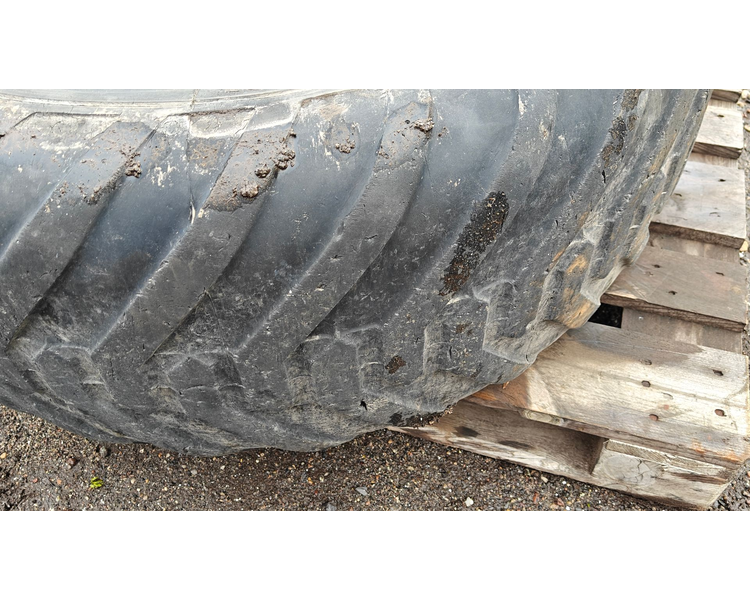 De Molen 425/65R22.5 XXX