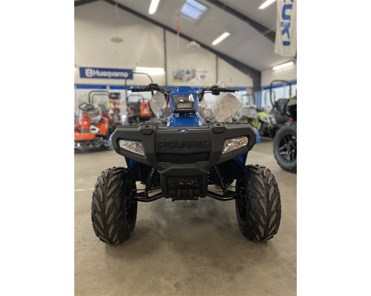 Polaris Sportsman 110 EFI M/ hjelm.
