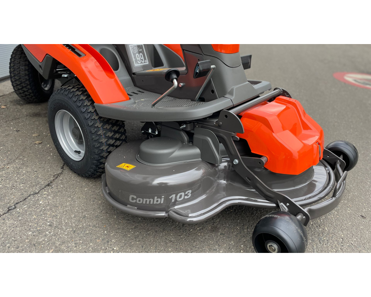 Husqvarna R216Ts Awd inkl. 103cm klipper - NY MODEL