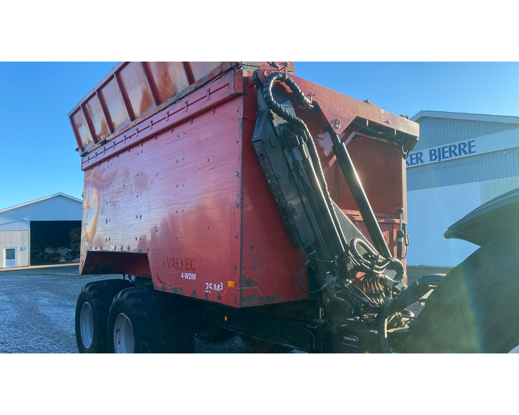 Alsidig Højtip Alsig 25km3 vogn + Valtra T 214