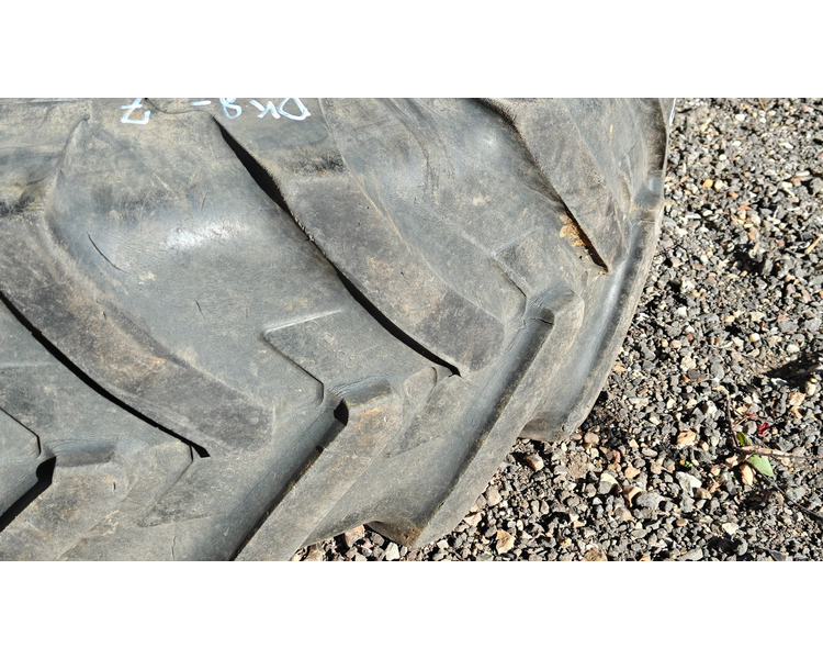 Michelin 13.6 R24 XXX