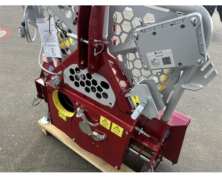 Tajfun 45AHK MED FJERNSYRING  RING TIL ANDERS PÅ 30559780