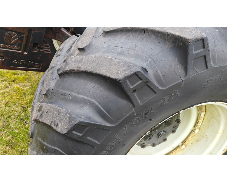 New Holland T7070 AutoCommand