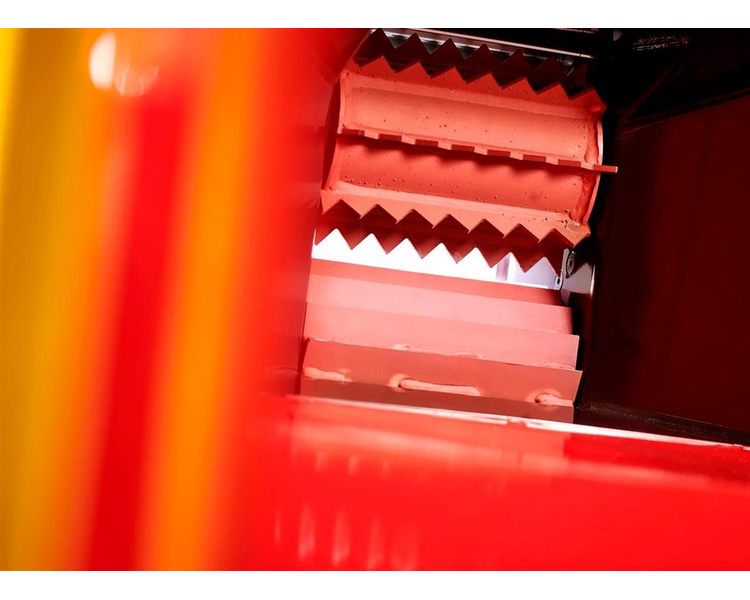 TP 215 TRACK  Diesel m. TP-pilot og 59 hk - manuel