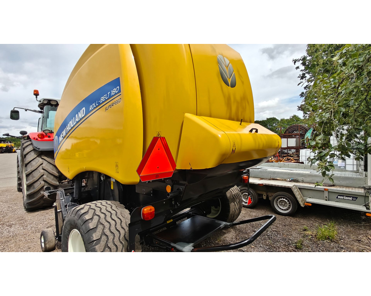 New Holland RB 180  super feed