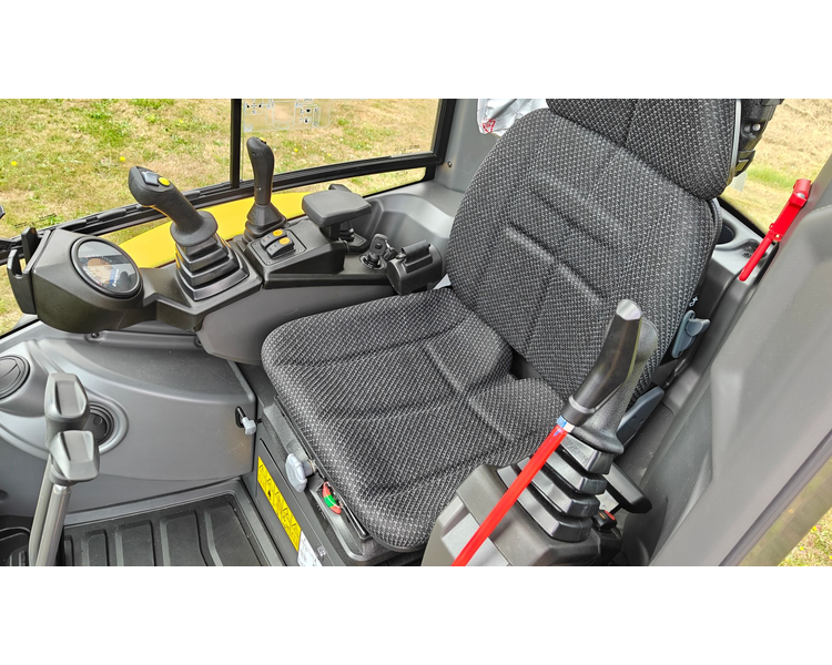 New Holland E25D